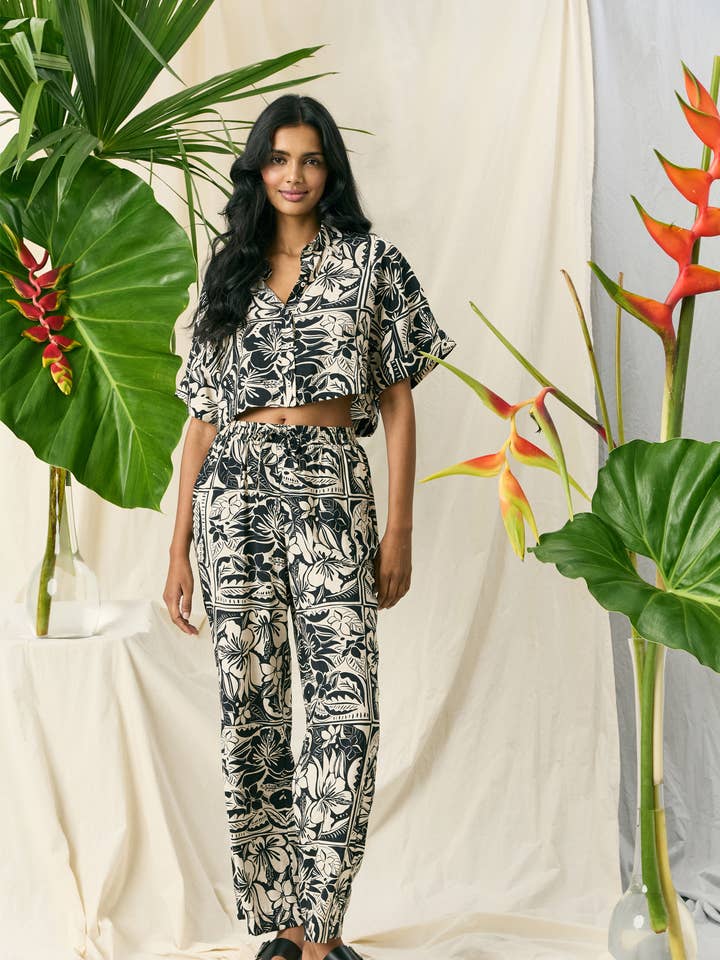 Tropic Breeze Matching Set for wholesale by Maggy London Group