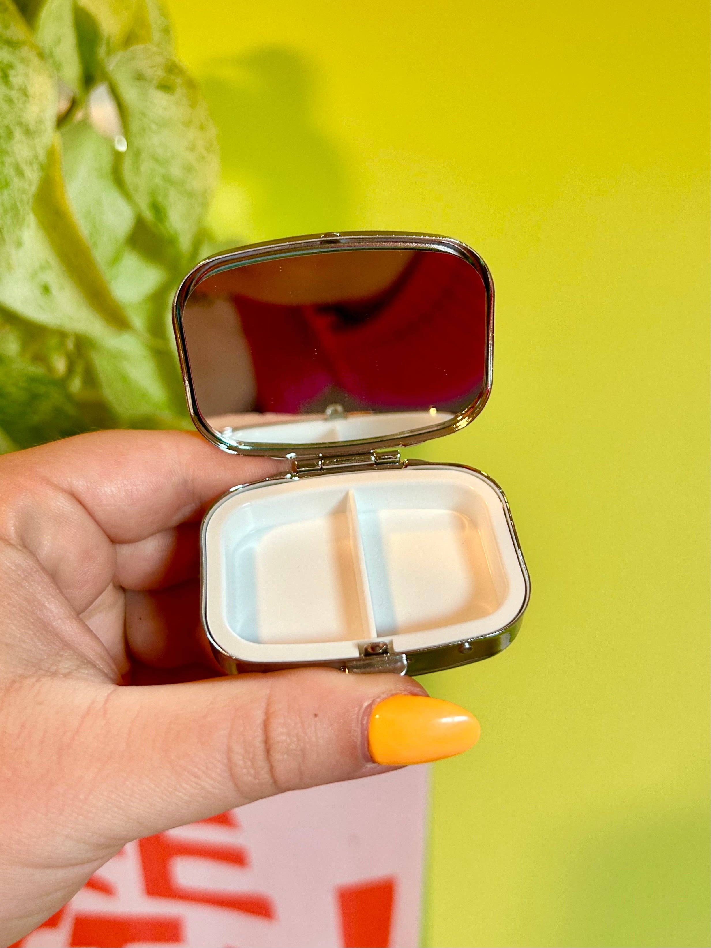 The Peach Fuzz - Wholesale Pill Organizer - Sardine Pill Case8