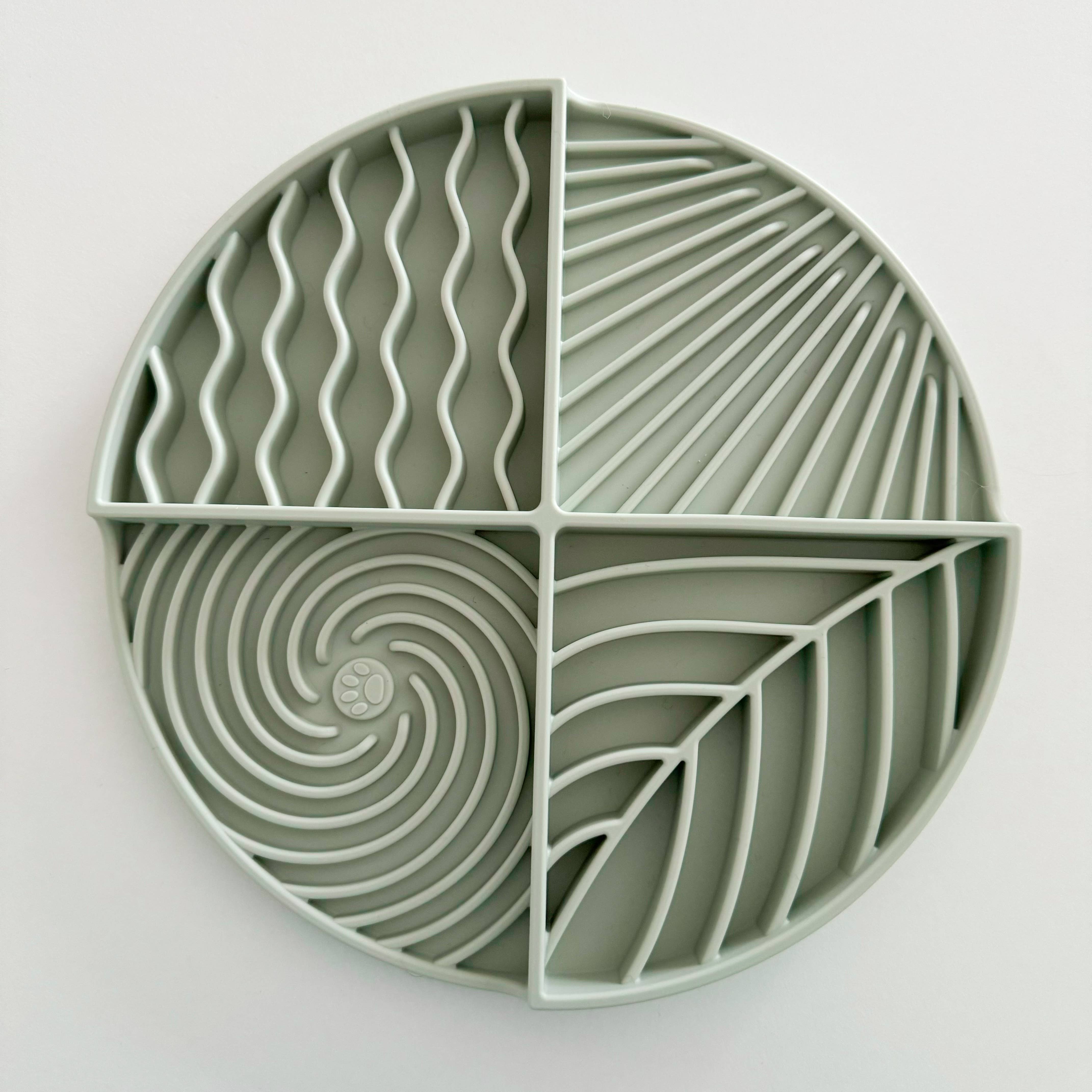 Furlou - Wholesale Pet Food Mat - Dog - 'Lick Mat - Circle'0