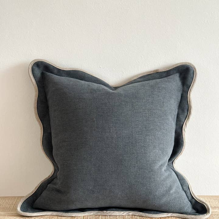 Ellenvale Trade – wholesale Throw pillow cover – Chloe Navy Scalloped 45x45 - Linen Blend1