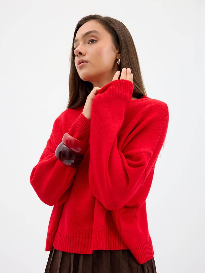 Pull en maille basique rouge pour la vente par Kadriye Baştürk