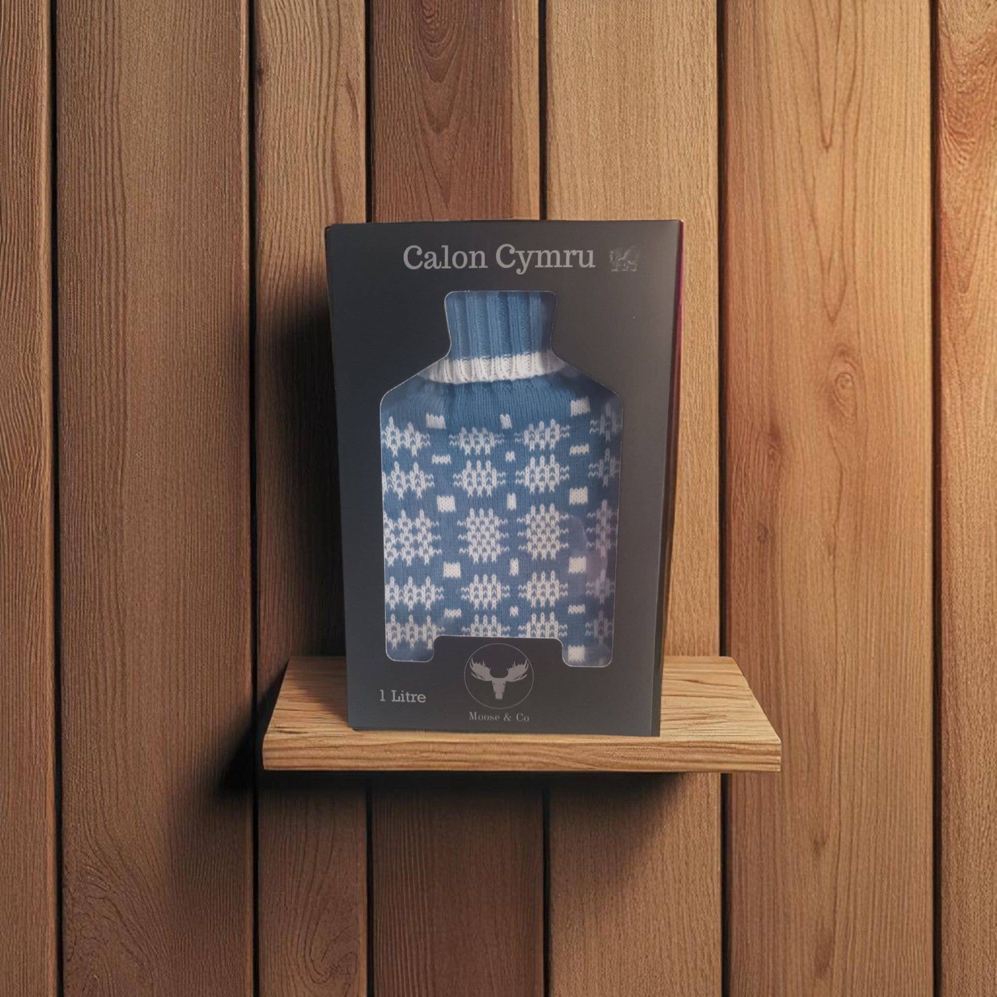 Moose & Co – wholesale Hot/cold compress – Blue Welsh Tapestry Blanket Design Hot Water Bottle  1