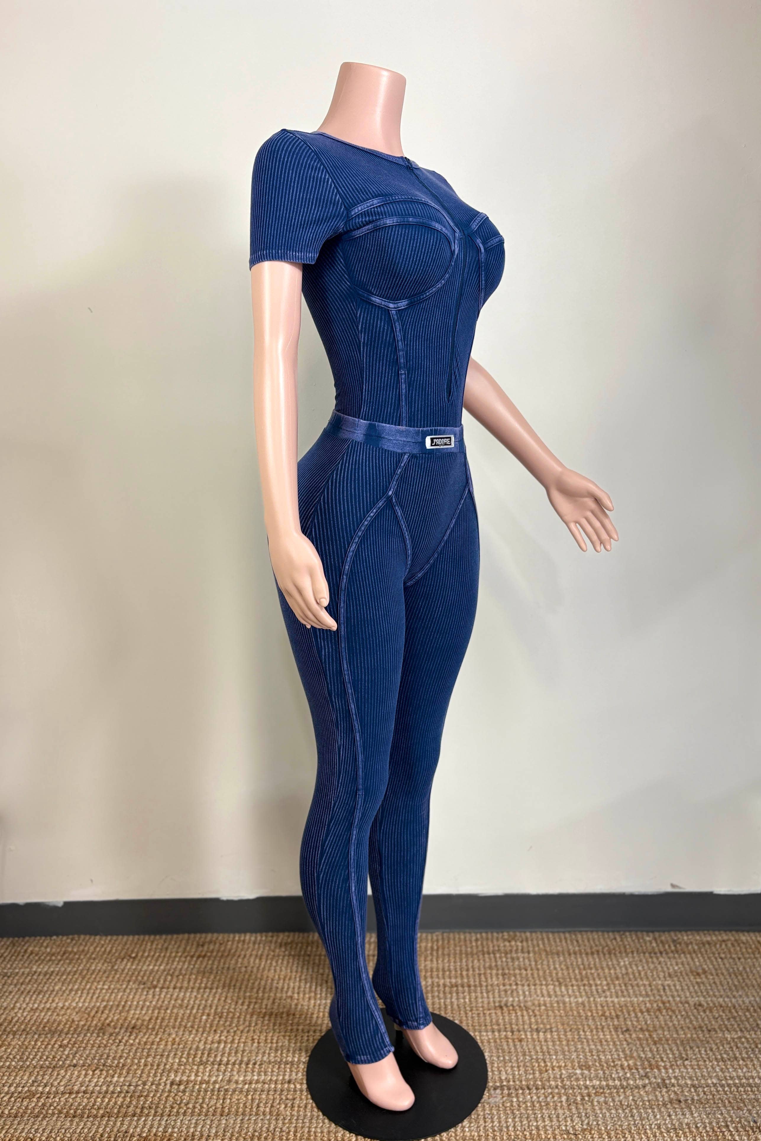 Dalia Studio – Engroshandel Jumpsuit - Dame – MINERALVASKET FORLYNLÅS KONTOUR JUMPSUIT8