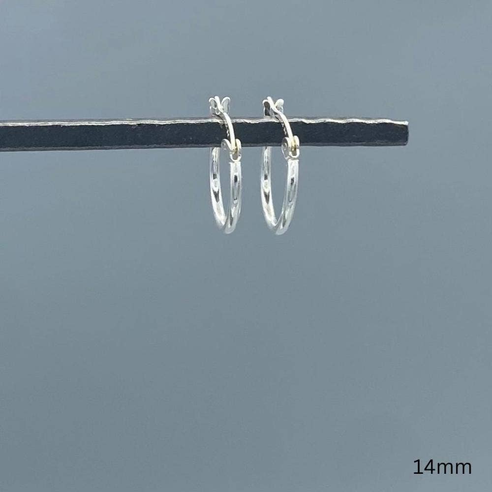 Something Silver - Vendita all'ingrosso Orecchini a cerchio - Orecchini a cerchio con chiusura francese in argento sterling da 1,5 mm2