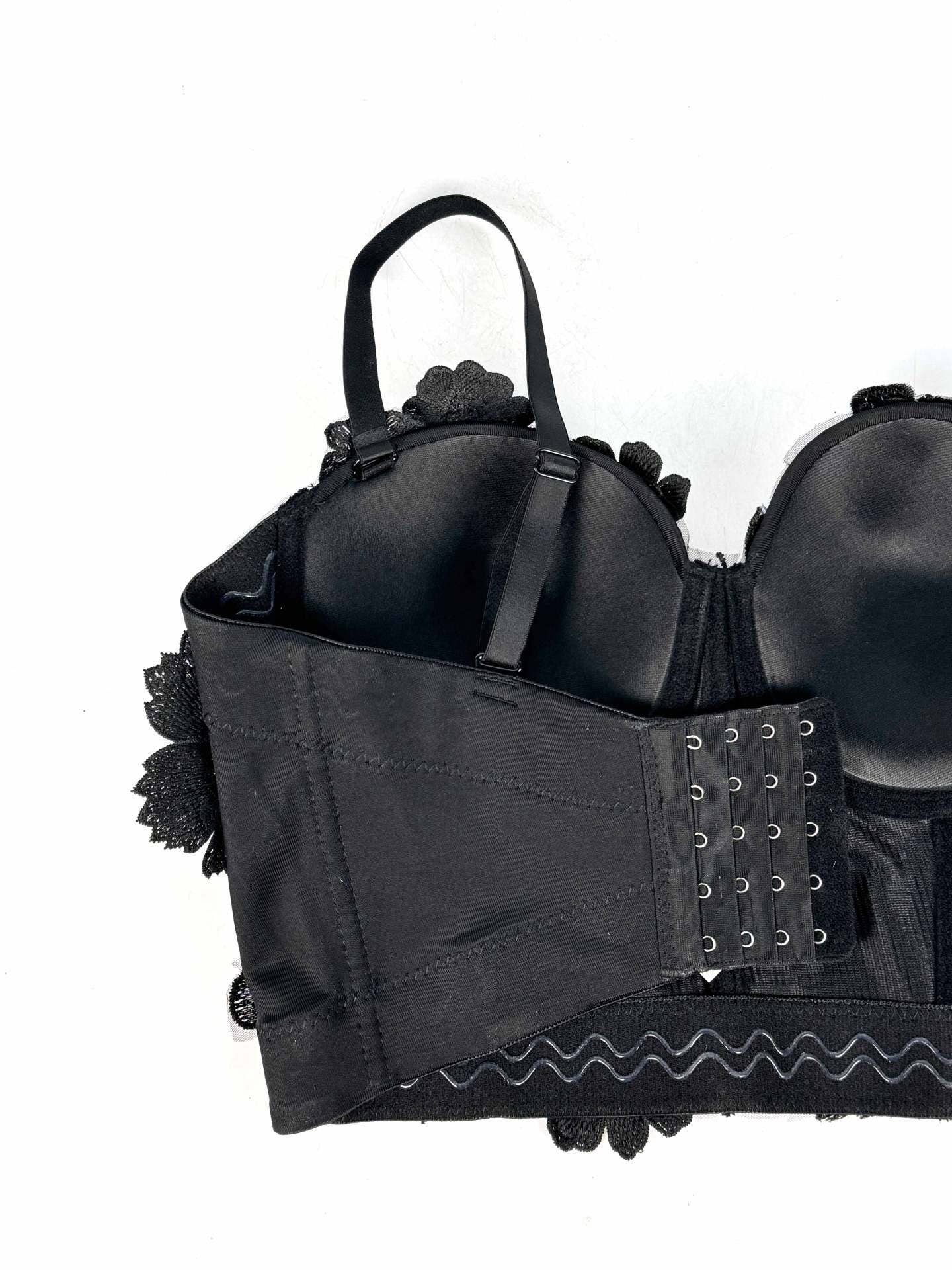 Productseeker – Großhandel Korsett – Damen – 29Y Dreidimensionales Florales Diamant-Trägertop mit Hosenträger10