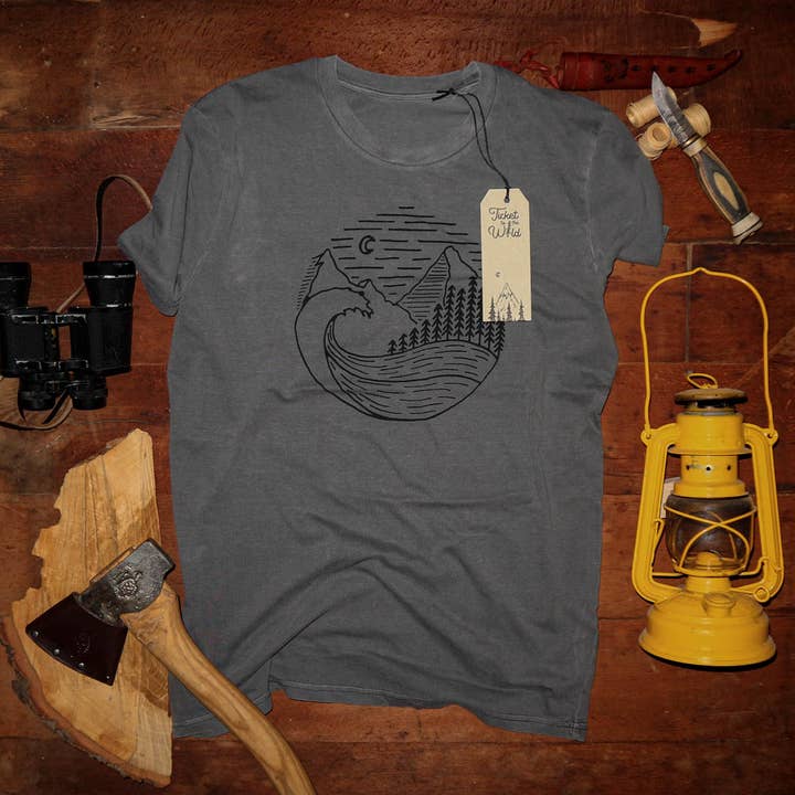 Shirt "Waves, Woods & Mountains" Rocky for engroshandel hos Ticket To The Wild