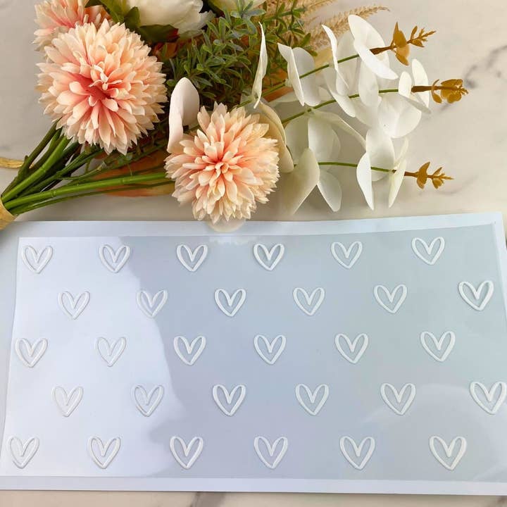 Eenvoudige Witte Harten | 40 oz UV DTF Wrap voor wholesale door HKS Custom Designs