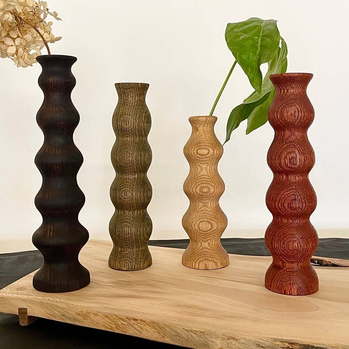 Vase pour plantes sèches en bois pour la vente par Forged woodworks
