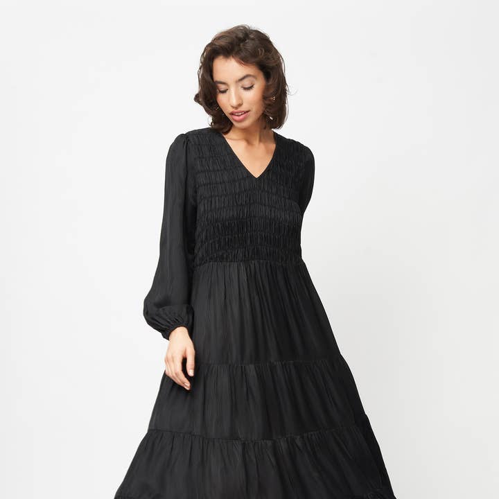 Robe froncée à plusieurs niveaux en forme de zèbre noir pour la vente par Fresha London