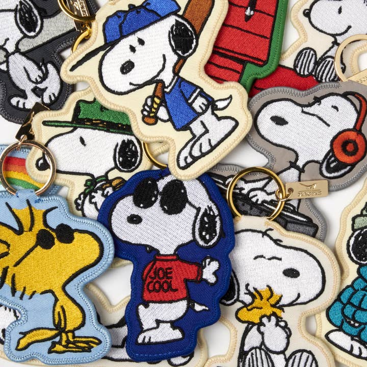 Magpie - Wholesale Keychain - Unisex - Magpie x Peanuts Key Charm Woodstock Shades
