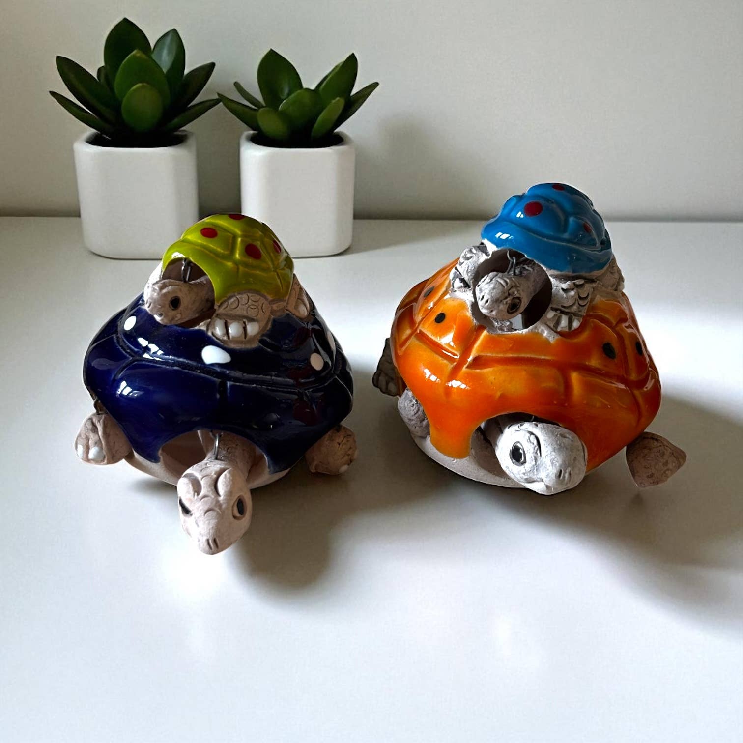 Zoe Artcrafts Corp. - Wholesale Decorative Figurine - Handmade Moving Ceramic Turtle with Baby Home decor ceramic5
