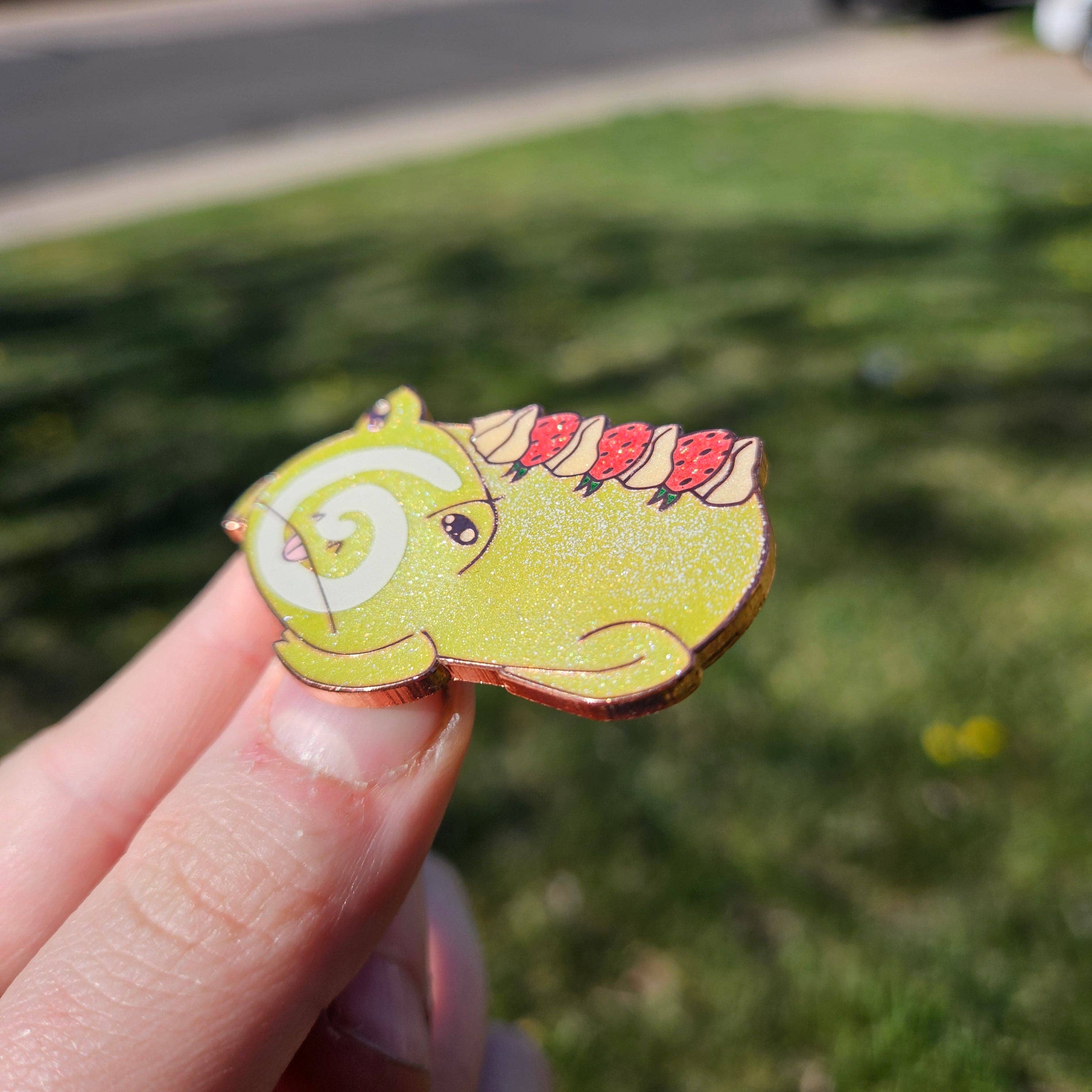 Floating Frogs - Wholesale Lapel Pin/Button - Matcha Cake Roll Frog Enamel Pin4