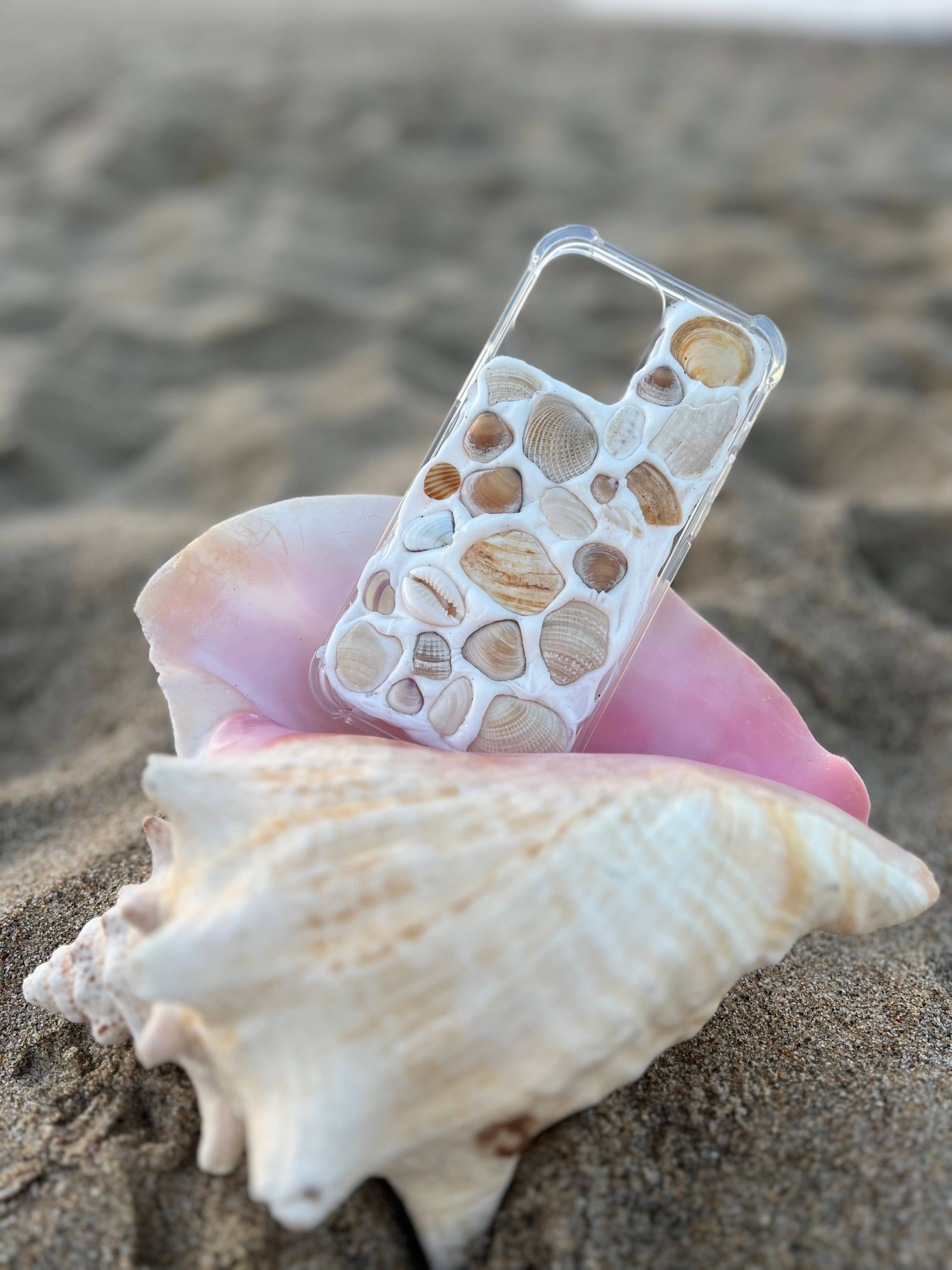 Lifeminded Style - Wholesale Phone Case - Women's - Sea Neutrals Shell Phone Case1