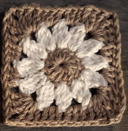 Clover Garden Crafts - Wholesale Coasters - Flower Cotton Crochet Square Coasters1