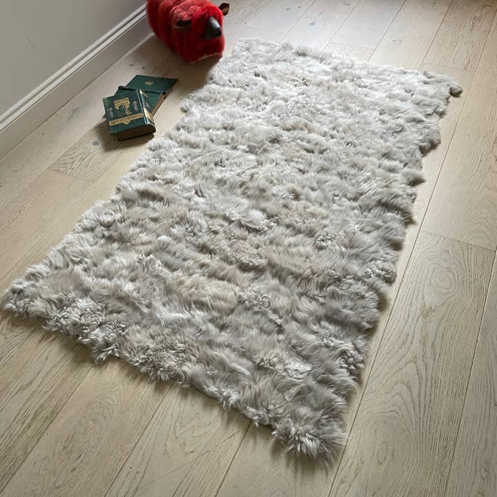 Dove Grey Shearling Throw 140cm x 235cm for wholesale by Wildash London
