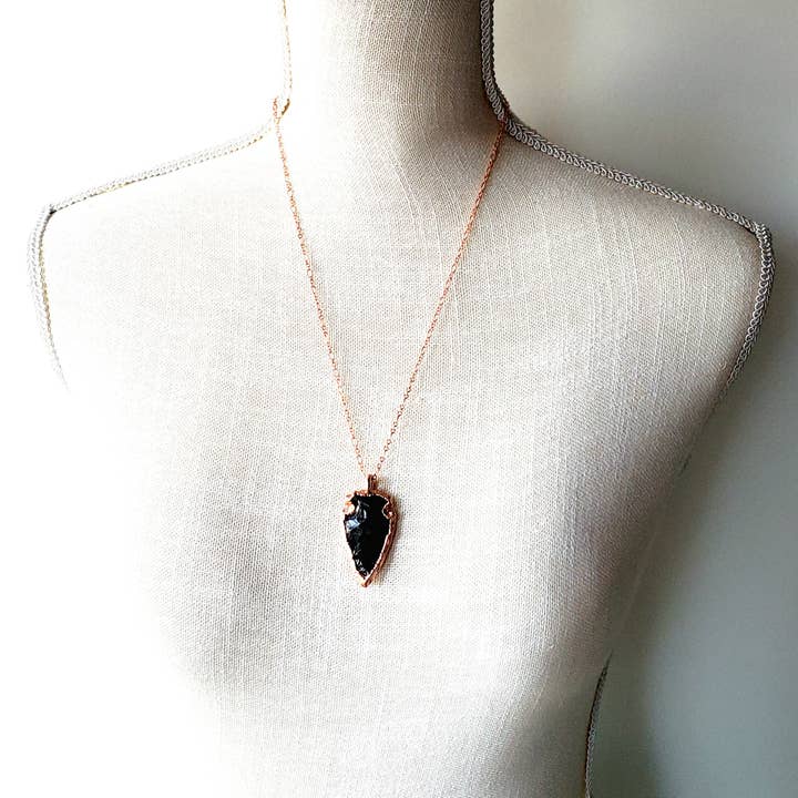 MergingMetals - Wholesale Pendant/Charm Necklace - Knapped Obsidian Arrowhead Necklace