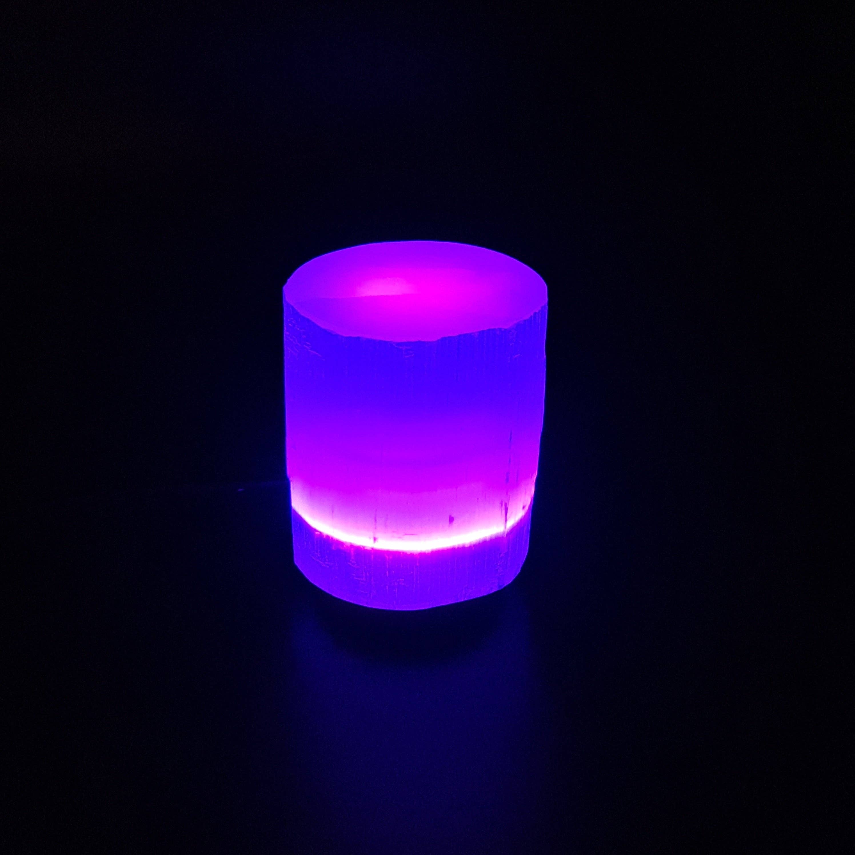 Gemstone Gifts Ltd. – wholesale Accent/desk lamp – Selenite USB lamp - Cylinder (Colour changing)7