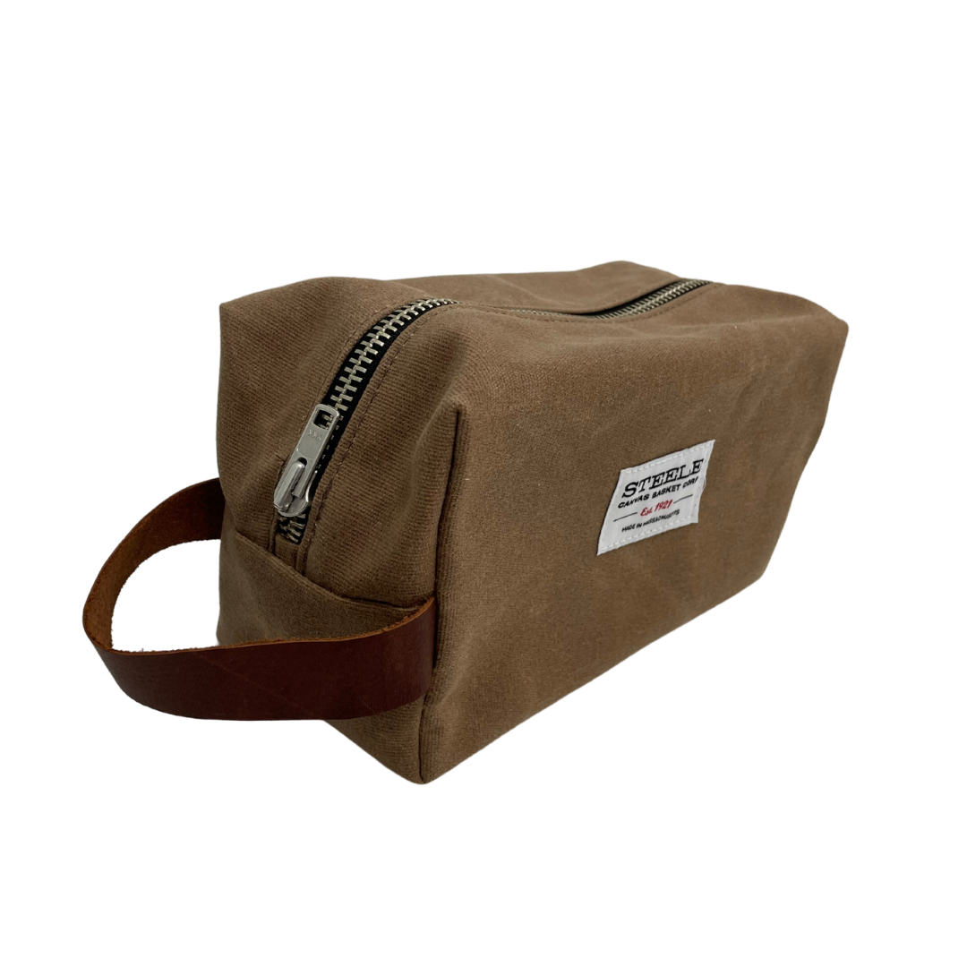 Steele Canvas Basket Corp. – wholesale Toiletry bag – Unisex – Brown Waxed Canvas Dopp Kit4