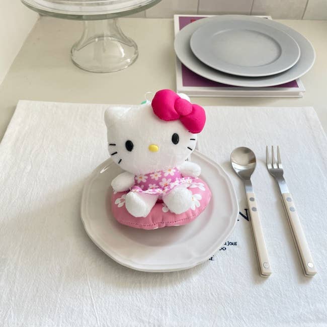 MOND HAUS - Wholesale Keychain - Women's - FROYO Keyring | Hello Kitty in Summer Tube Plush Doll Charm6