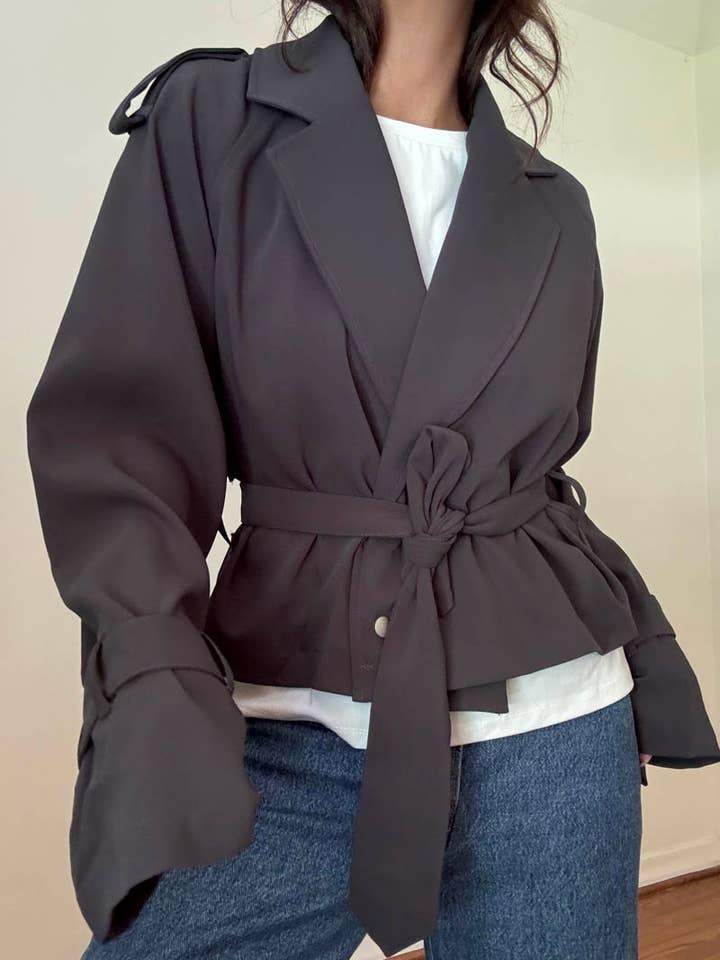 Et Clet - Wholesale Trench Coat - Women's - Cropped Trench Coat