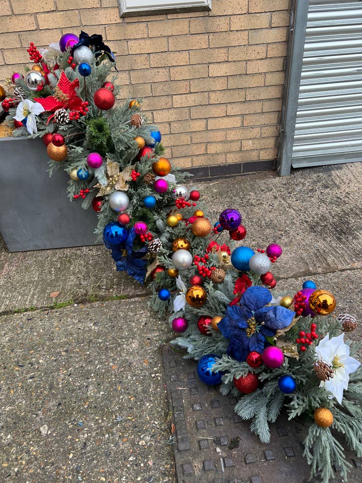 Kleurrijke kerstslinger, kerstkrans voor de voordeur voor wholesale door IVY CRUZ