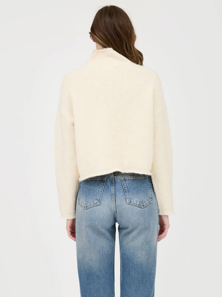Blu Pepper - Wholesale Knit Sweater - Women's - TURTLENECK LONG SLEEVE KNIT SWEATER