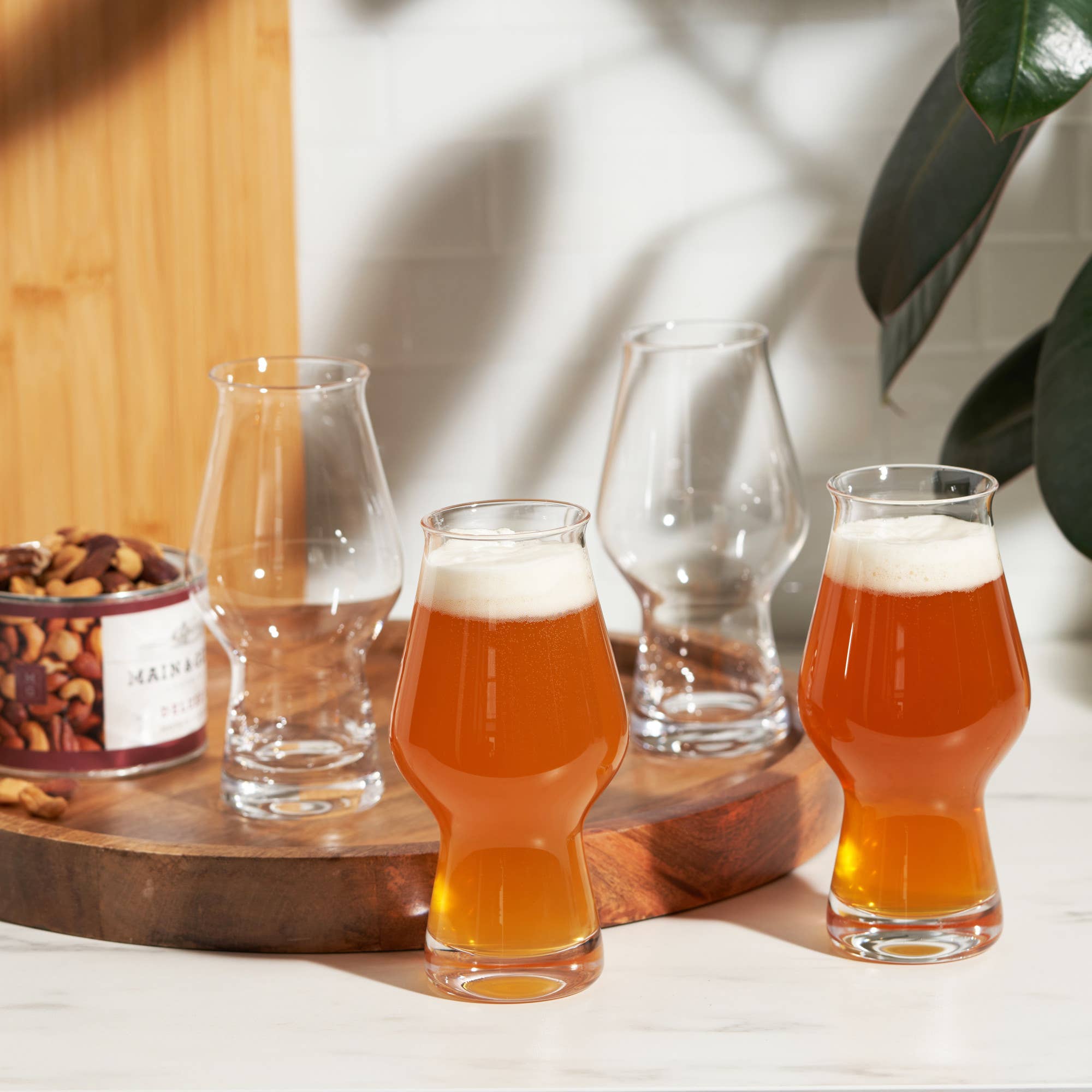 TRUE - Wholesale Beer Glass/Mug - Tapered Glass IPA Beer Glasses Set of 43