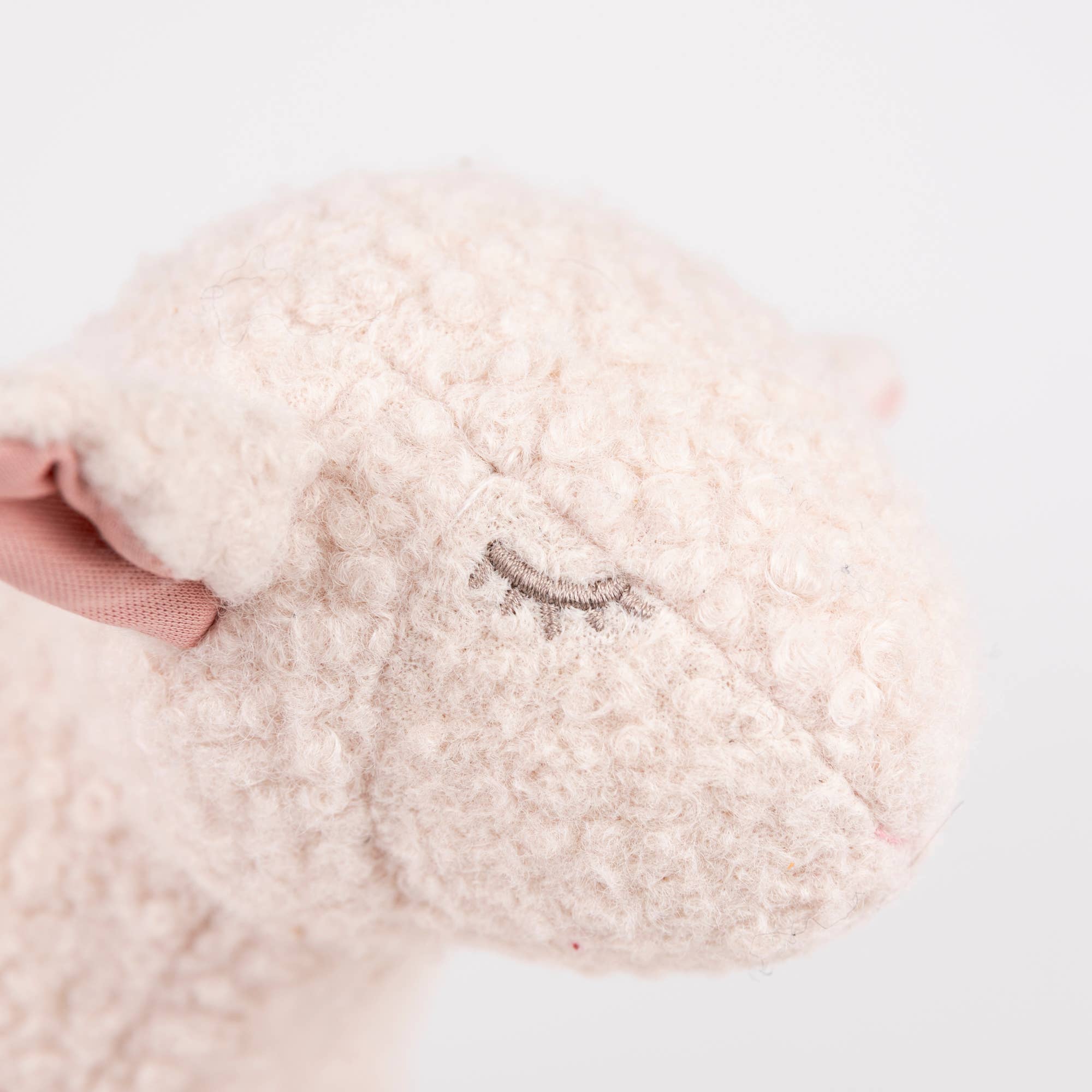 Egmont - Wholesale Classic Toy - Kids - Pull-Along Mary3