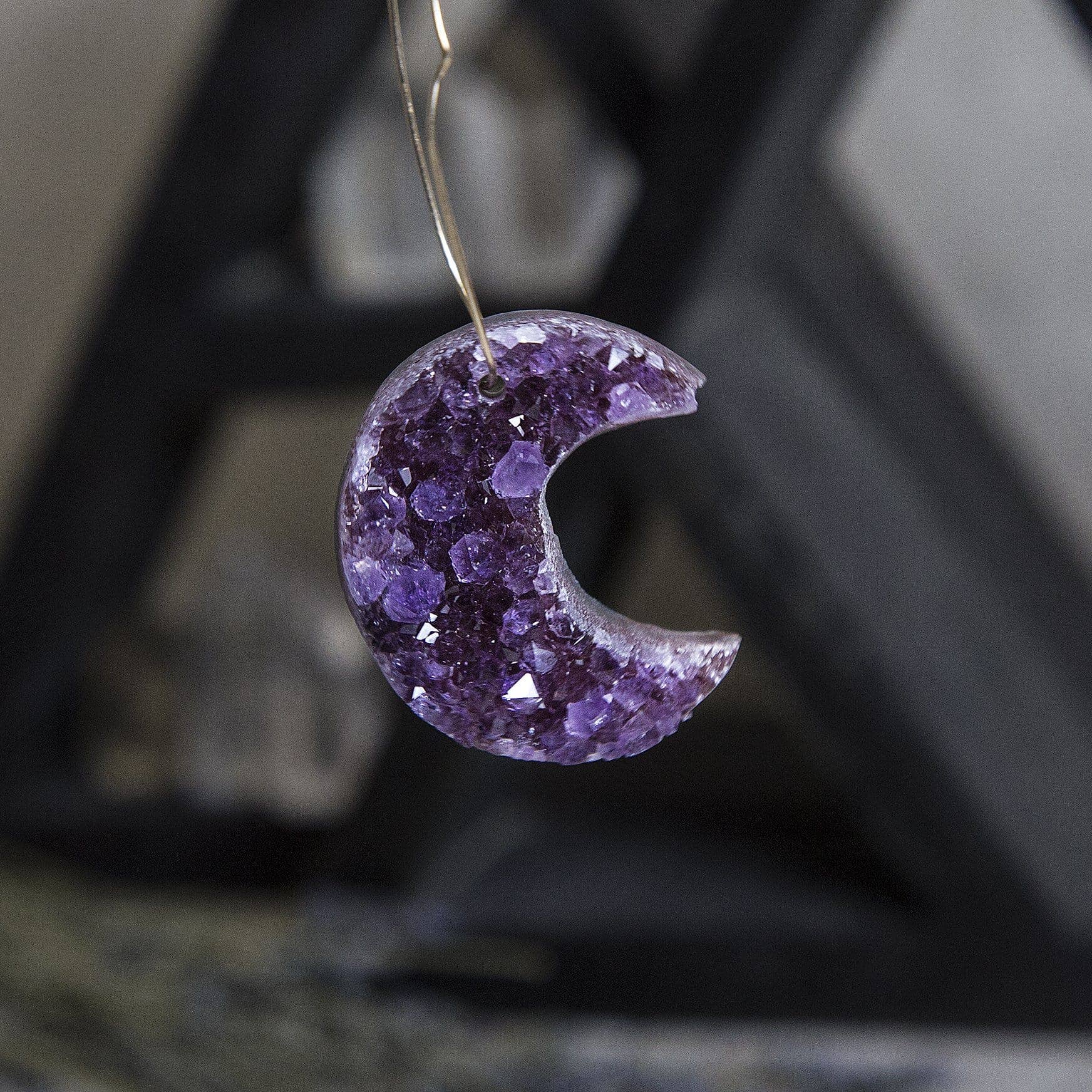 Rock Paradise - Wholesale Spiritual Stone/Crystal - Crystal Amethyst Moon Crescent Druzy Drilled RK235