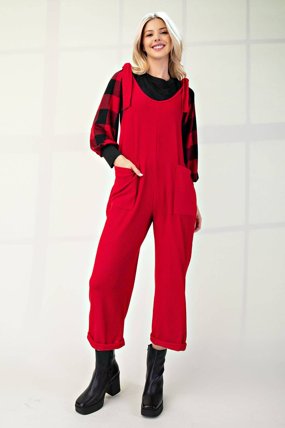 Celeste Clothing – Großhandel Jumpsuit – Damen – Plus-Size verstellbarer Rippen-Overall mit Fronttaschen - CP4387356