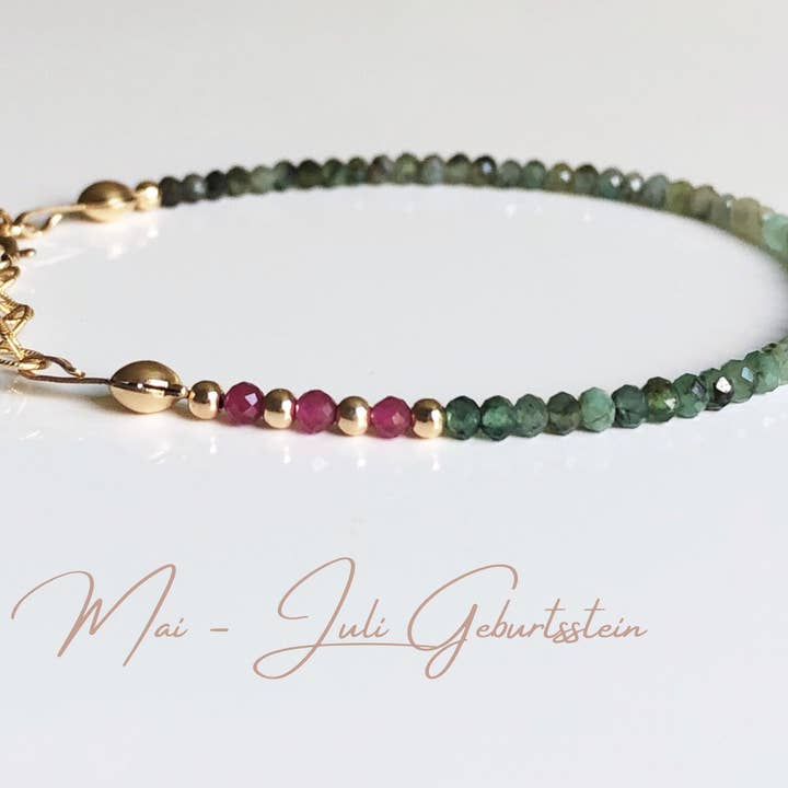 SEQAY - Wholesale Armband met kralen - Delicate armband met smaragd en robijnparels, geboortesteen mei en juli, gradient smaragd, dunne stapelarmband6
