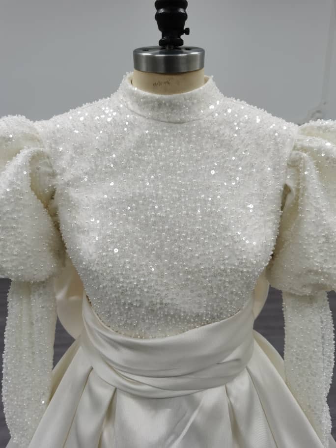 Unique Modest Bridal - Venta al por mayor Vestido de fiesta - Mujer - Opulique - Vestido de Novia Modesto de Satén de Manga Larga5