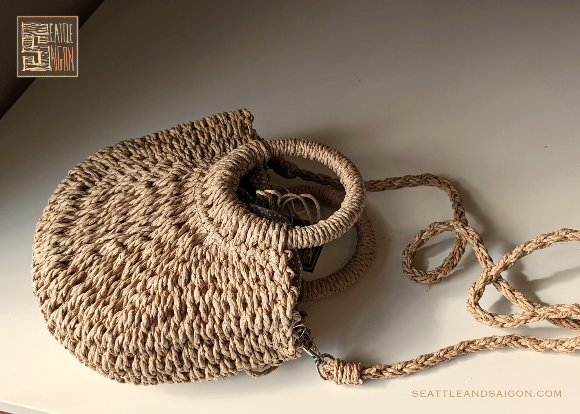 Seattle and Saigon - Wholesale Beach Bag - NATURAL WOVEN STRAW HANDBAG WITH MOON HANDLE4