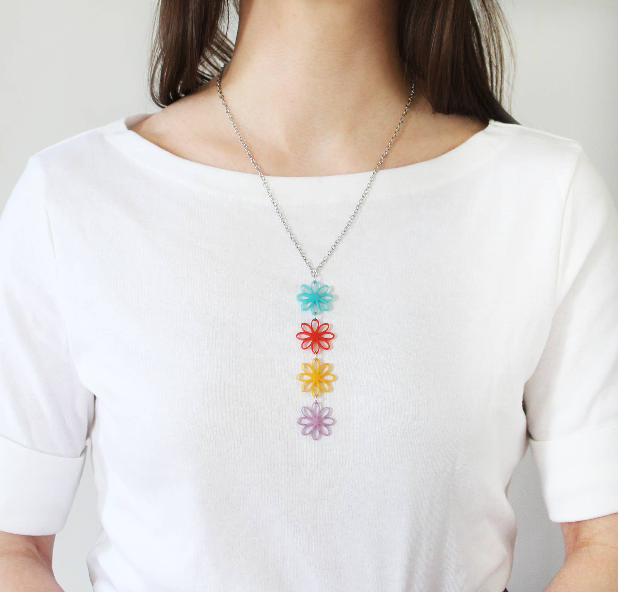 Muichic Natural Jewelry - Wholesale Halskettinghanger - Tagua ketting bloemen, handgemaakt, fair trade2