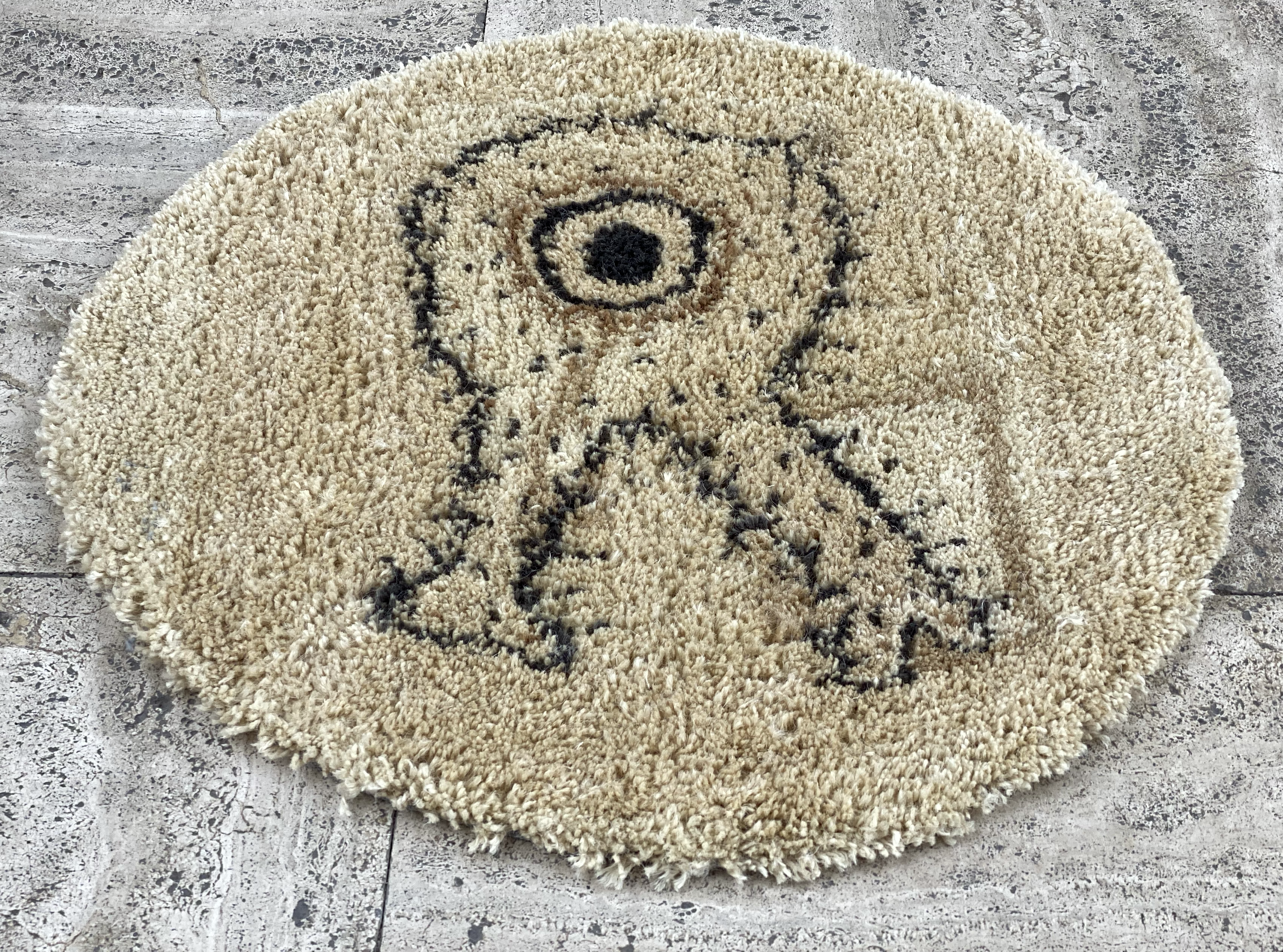 Mama Chameleon - Wholesale Area Rug - Cyclops back2