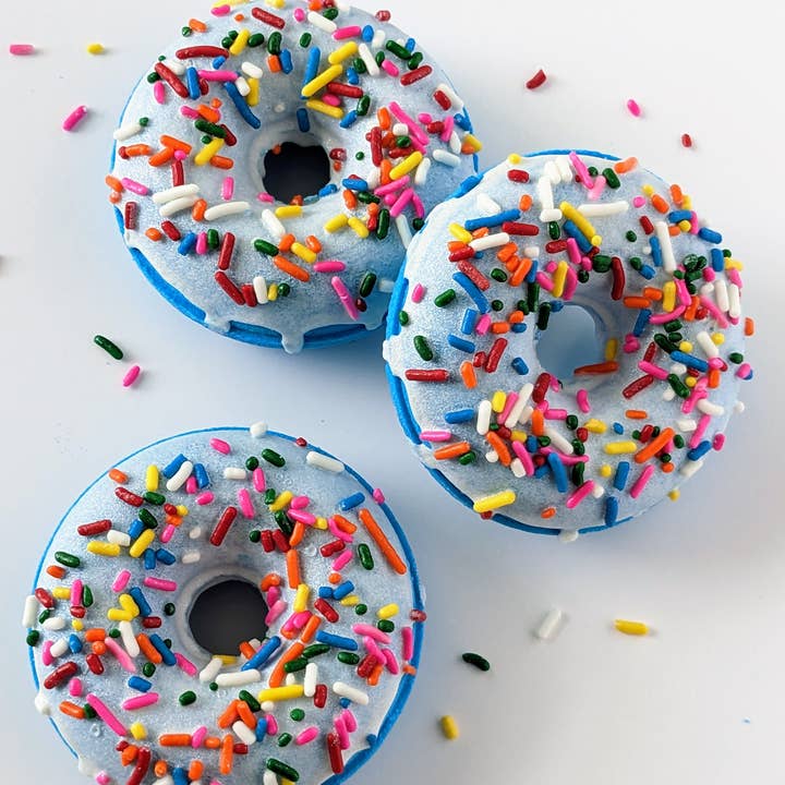 Beachy Bubbles Bath Co - Wholesale Bath Bomb/Fizz - Birthday Cake Doughnut Bath Bomb3