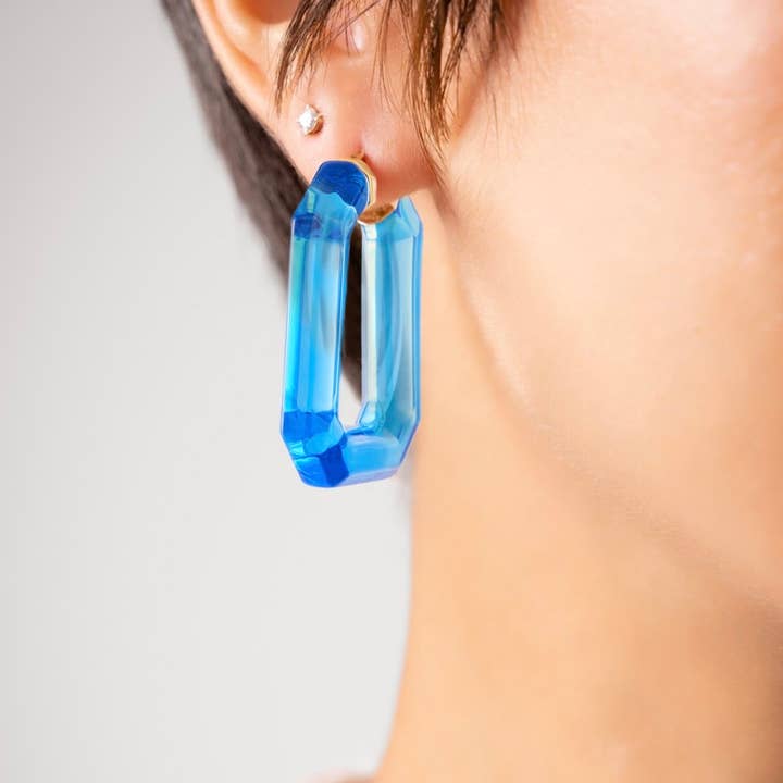 Gold & Honey – wholesale Hoop-örhängen – 1,5 ”Emerald Gem Hoop i blått4