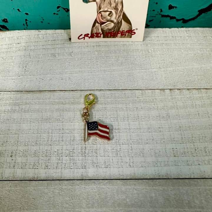 Crazy Heifers Wholesale - Wholesale Individual Charm/Pendant - Clip-on Charms Gold Tone V40