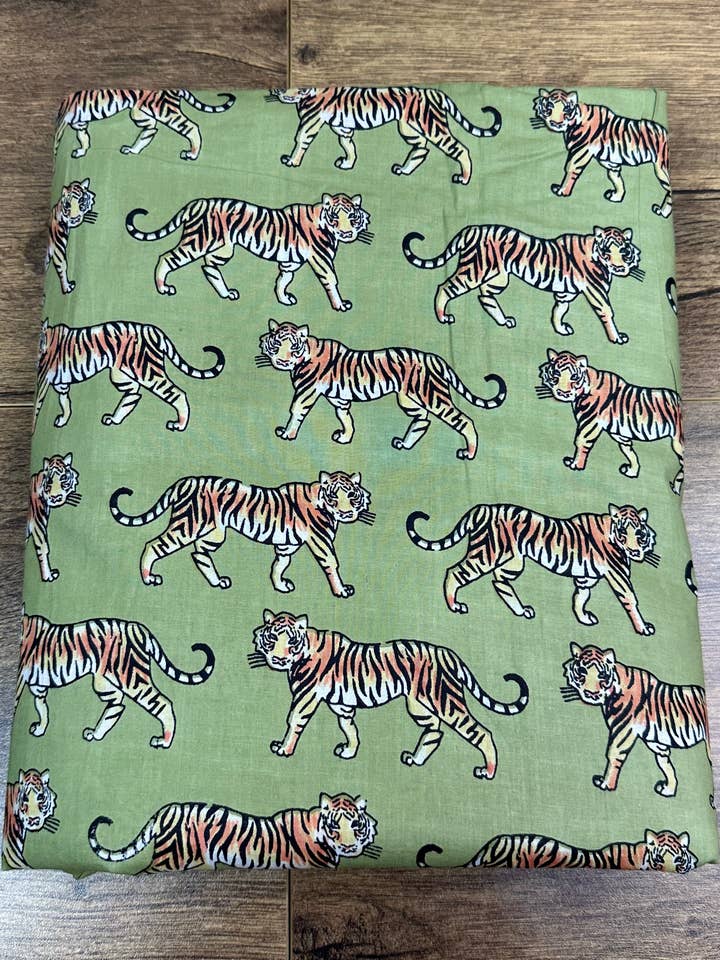 Bomuldshåndbloktrykt stof - Dyreprint Naturlige farvestoffer for engroshandel hos The Eastern Loom