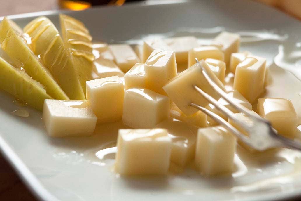 TruBee Honey - Wholesale Honey - 5oz Jar Classic Honey2