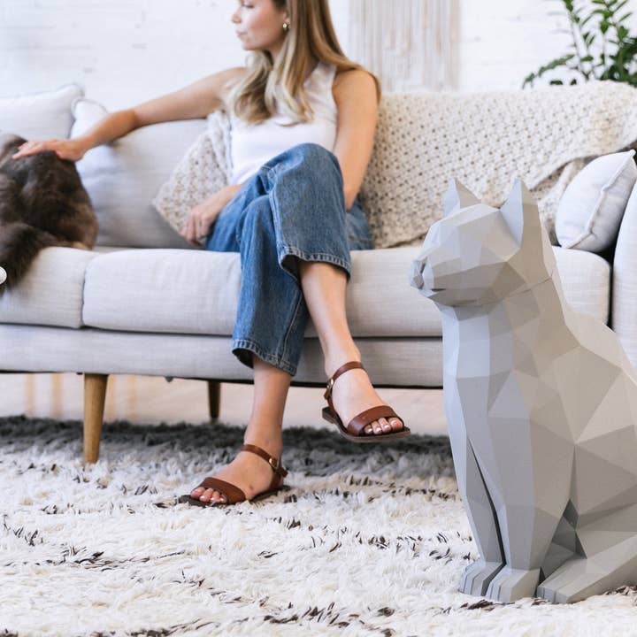 Abstract Home Art - Wholesale Decorative Tabletop Object - Lily - The Cat - Grey / Home Decor, Storage Bin, Trashcan2