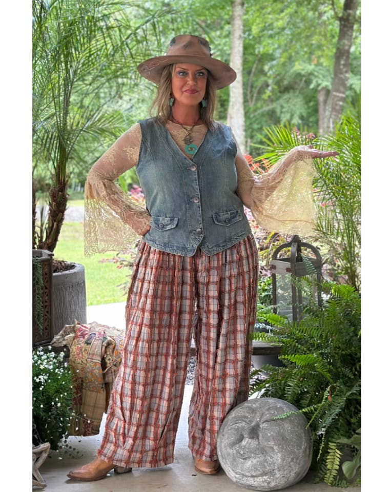 Top in pizzo da tè da giardino - Macchia di tè per la vendita all'ingrosso da parte di Jaded Gypsy