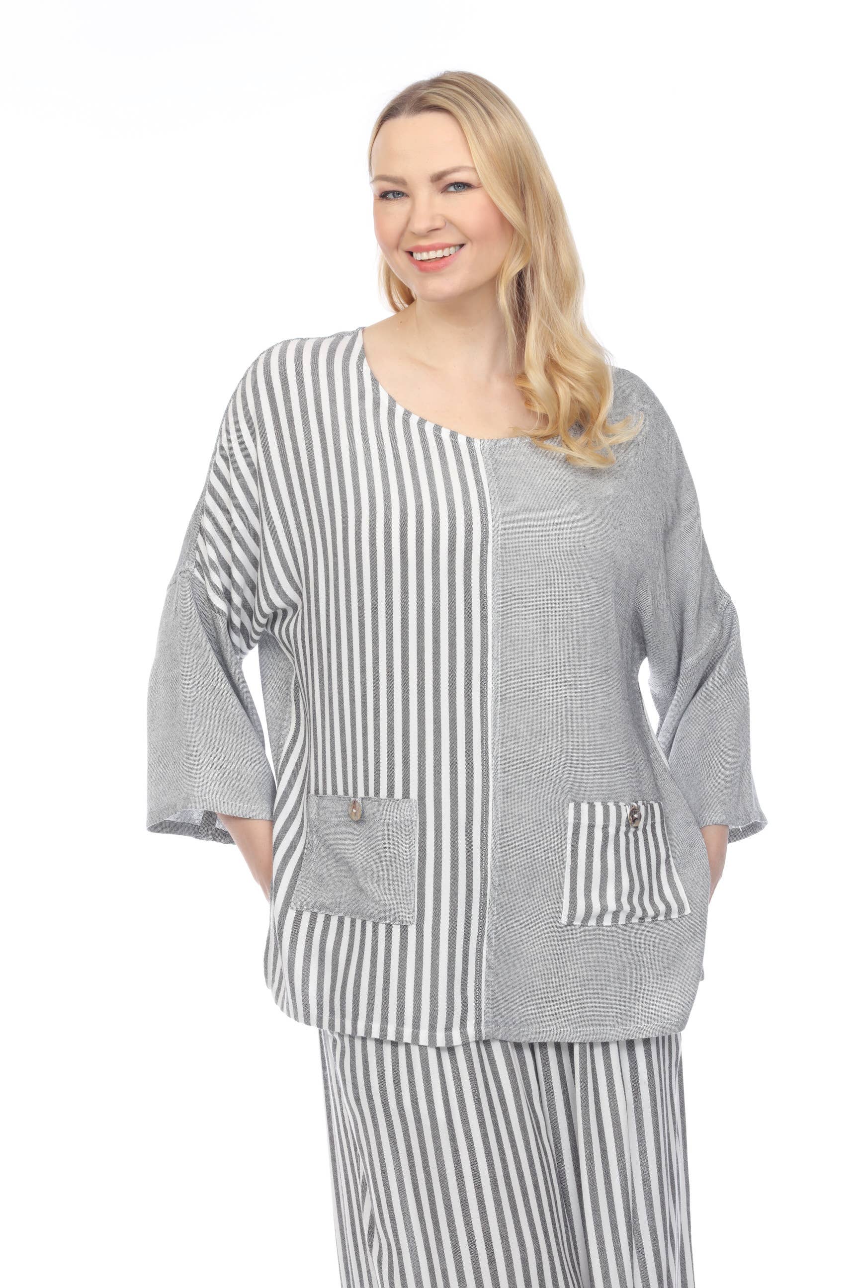 DAIRI – wholesale Tunic – Women’s – 2926 Sv1 Combo