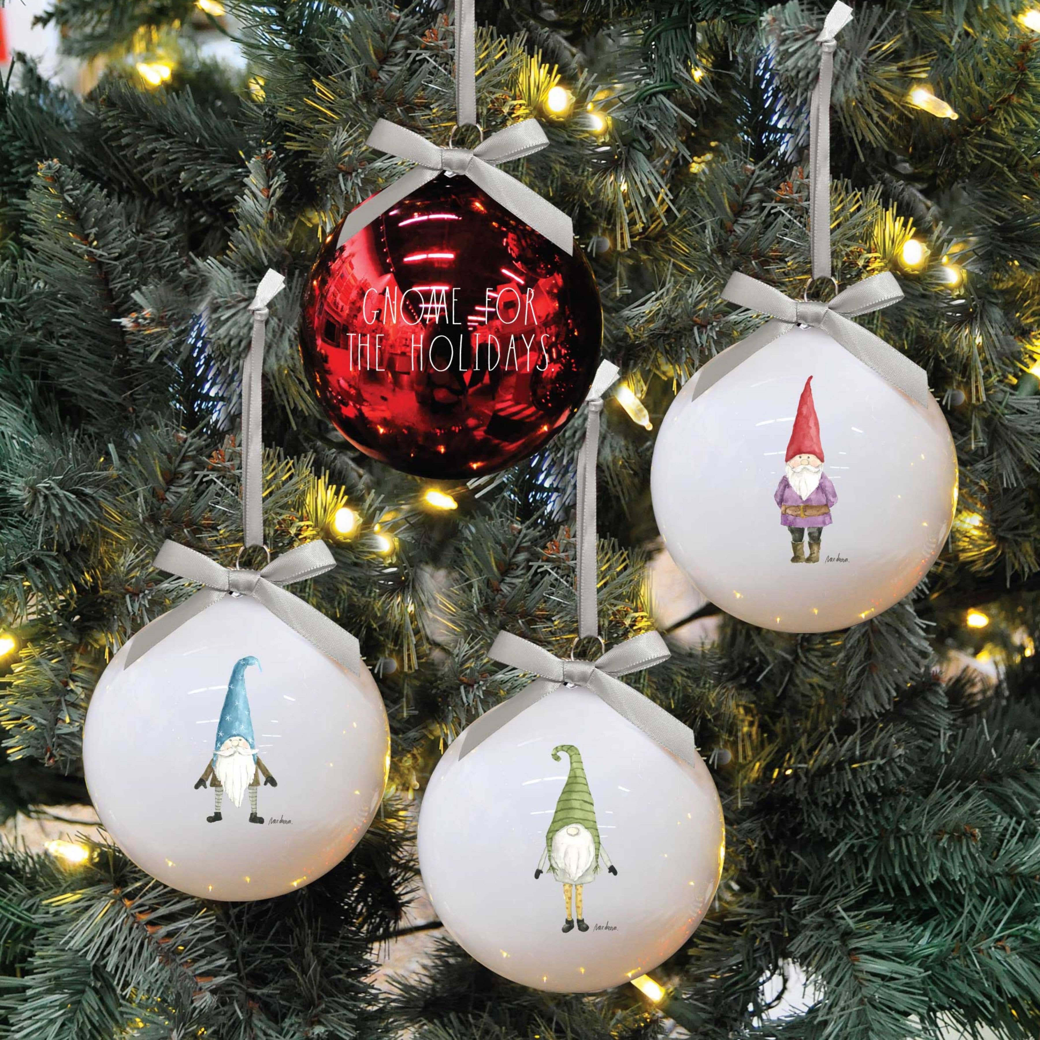 DesignStyles Home – wholesale Prydnadsset – Rae Dunn Set med 4 Julprydnader med Tomtetema1