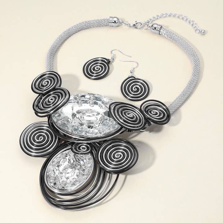 Sensibling Corp. - Wholesale Pendant/Charm Necklace - Bold Double Oval Accented Metal Wire Statement Necklace