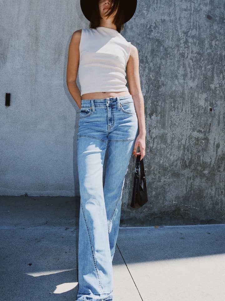 ARTEMIS VINTAGE - Wholesale Jeans - Women's - HIGH RISE SKINNY FLARE JEANS7