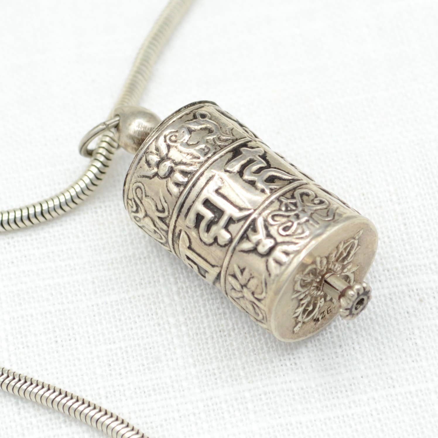 Didi Bahini Fair Trade - Wholesale Individual Charm/Pendant - Prayer Wheel Silver Pendant1