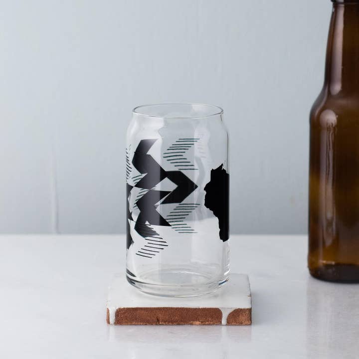 Vital Industries - Vendita all'ingrosso Boccali - State Silhouette Chevron - Bicchiere da pinta2