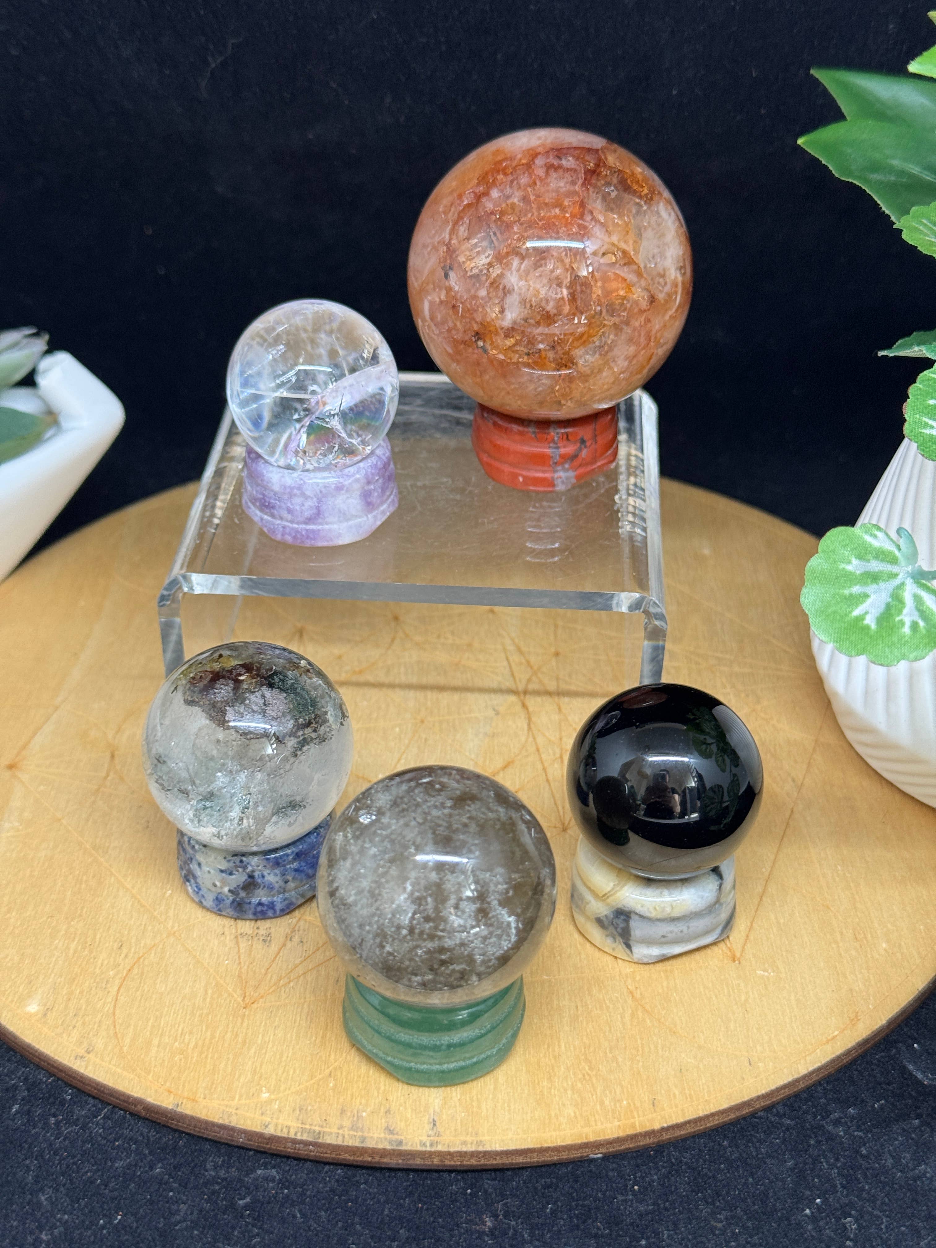 The 7 Directions - Wholesale Spiritual Stone/Crystal - 5 pc Mix gem sphere holder G4443