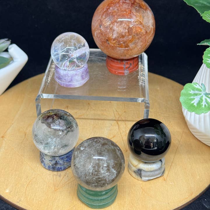 The 7 Directions - Wholesale Spiritual Stone/Crystal - 5 pc Mix gem sphere holder G4443